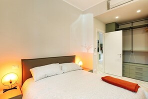 1 habitación, tabla de planchar con plancha y wifi 