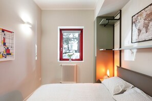 1 habitación, tabla de planchar con plancha y wifi 