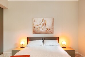 1 habitación, tabla de planchar con plancha y wifi 