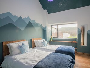 3 bedrooms, free WiFi, bed sheets