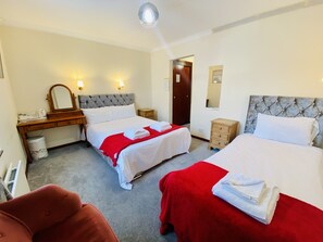 Desk, soundproofing, iron/ironing board, free WiFi - Mount Pleasant Hotel (Oxford)