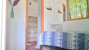 Suite, 1 dobbeltseng, hageutsikt