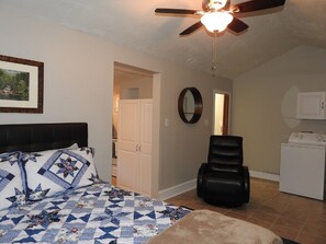 1 bedroom, iron/ironing board, WiFi, bed sheets