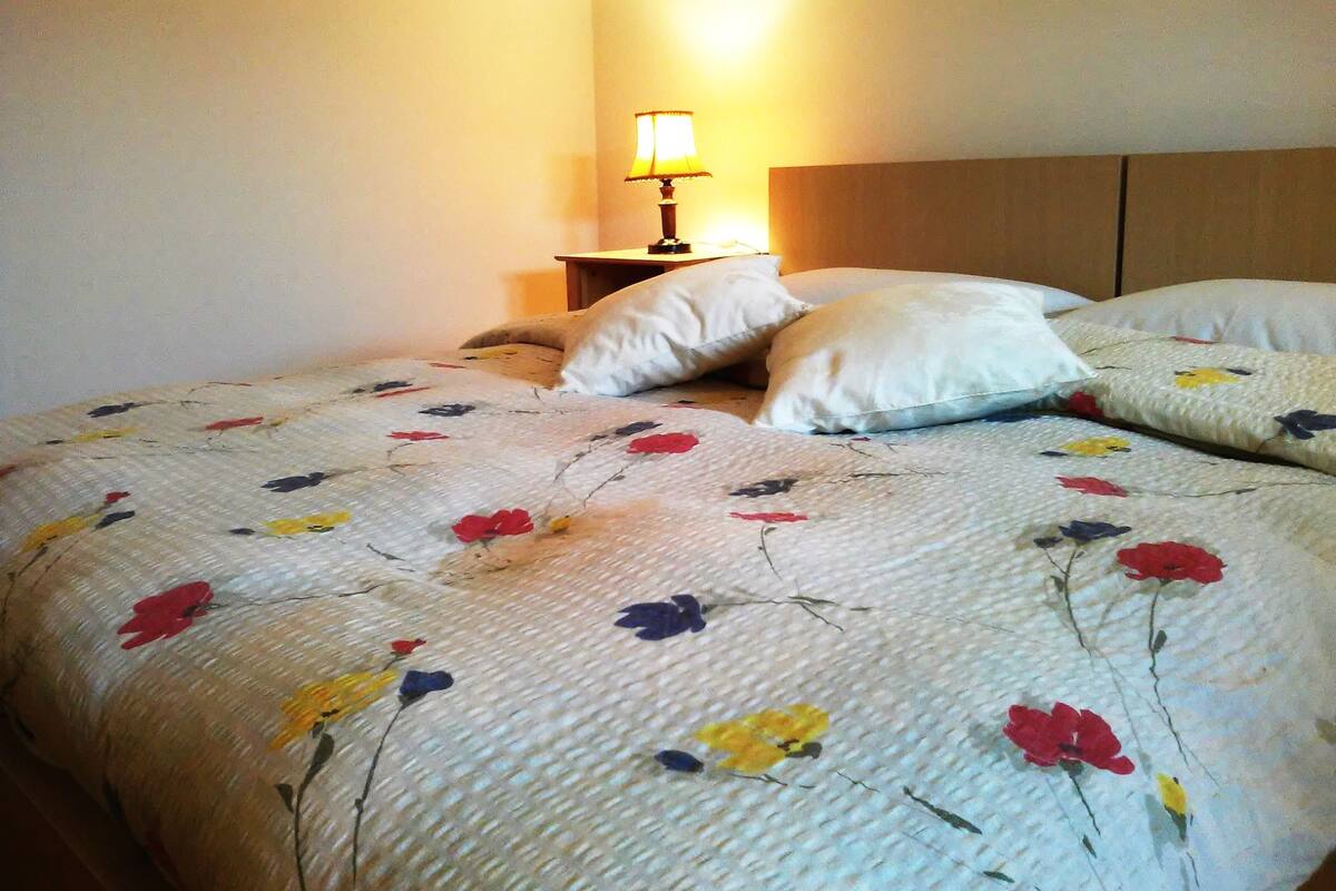 Studio, Balcony (Covered) | Blackout drapes, soundproofing, WiFi (free), bed sheets