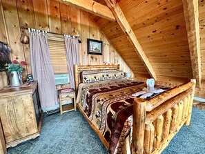 2 bedrooms, iron/ironing board, free WiFi, bed sheets - Huge December Deals (Sevierville)