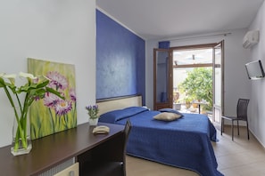 Premium bedding, down duvets, minibar, individually furnished