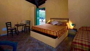 1 bedroom, in-room safe, desk, blackout curtains - Alivi Country Resort (Castellammare del Golfo)