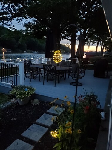 Paradise in Port Bay