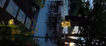 Paradise in Port Bay