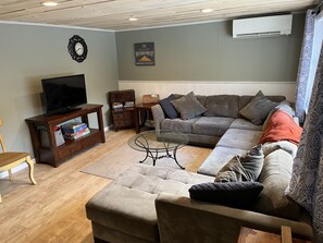 TV connectée, jouets, livres