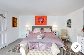 1 quarto, ferros/tábuas de passar roupa, Wi-Fi, roupa de cama