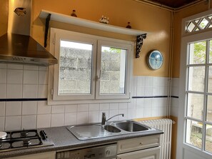 Kühlschrank, Mikrowelle, Geschirrspüler