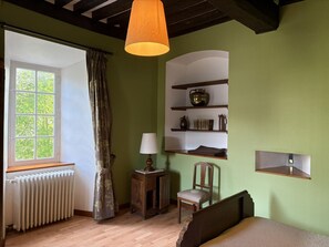 3 chambres, accès au Wi-Fi (inclus), literie fournie