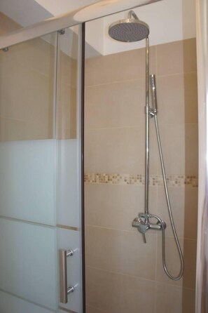 Dusche