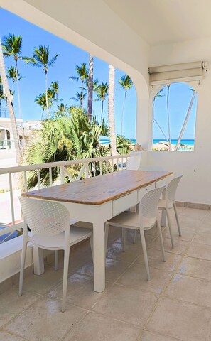 Outdoor dining - Los Corales Beach Village - Your private paradise 2BR gr. floor - FDM#02 Premium (Bávaro)