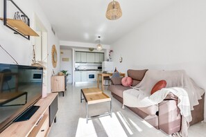 TV - Zafiro 312C - Front line apartment with sea views and direct access to the beach (Calpe / Calp)