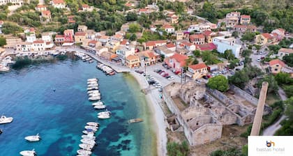 Bastas Hotel & Studios