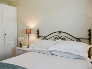 3 bedrooms, free WiFi, bed sheets - 3 bedroom accommodation in Leyburn (Leyburn)