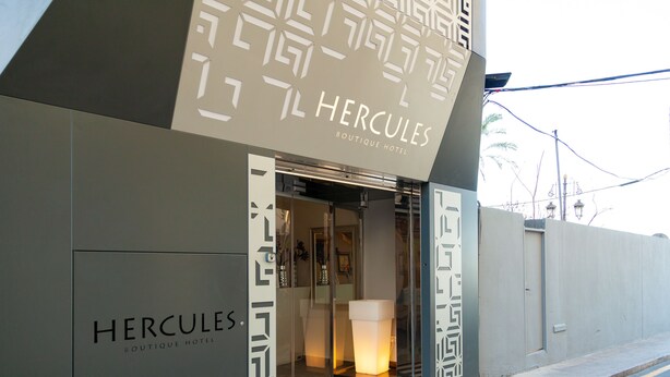 The entrance to Hercules Boutique Hotel with a geometric design and a visible entrance. - Hercules Boutique Hotel (Ceuta)