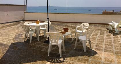 The Casa delle Zie in Gallipoli, in the center with a beautiful sea view