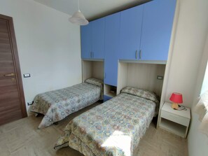 2 Schlafzimmer, Bügeleisen/Bügelbrett, kostenloses WLAN