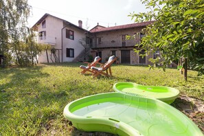 Property grounds - Villa- Breathtaking Views in the Langhe, "Hills of Wine and Truffles," Piedmont (Trezzo Tinella)