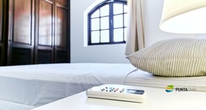 2 عدّة غرف نوم ومكتب وواي فاي مجانًا وملاءات أسرّة