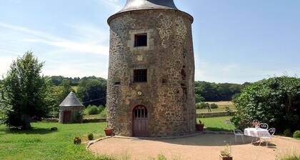 Charming Tower In A Medieval Property , private fishing lake