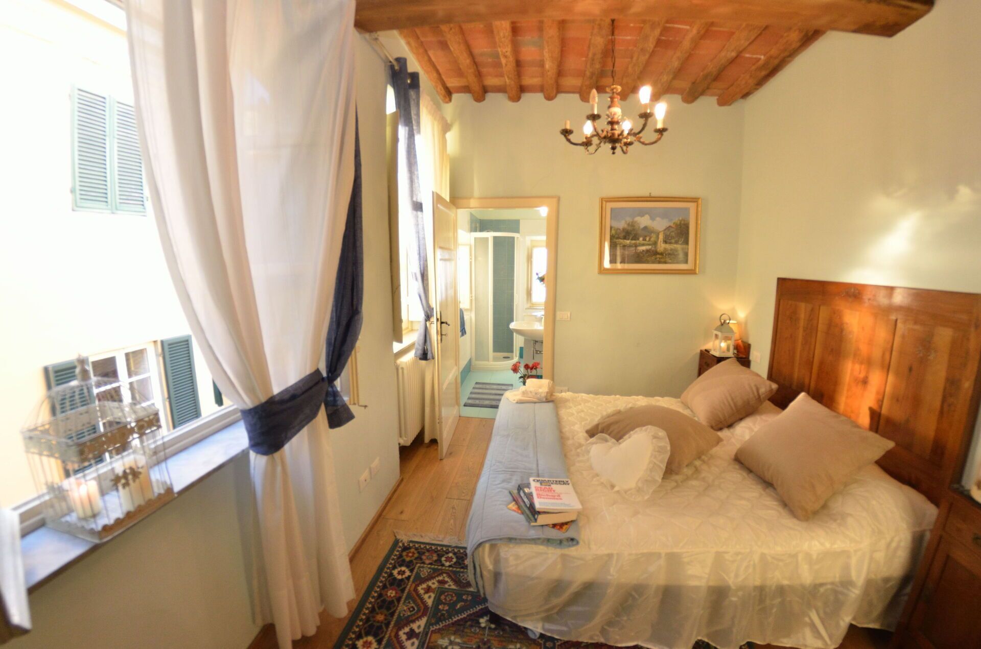 3 chambres, fer et planche à repasser, lit parapluie, Wi-Fi gratuit