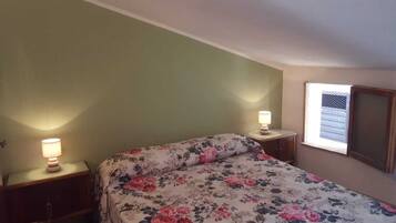 3 chambres, fer et planche Ă repasser, accĂšs Internet, draps fournis