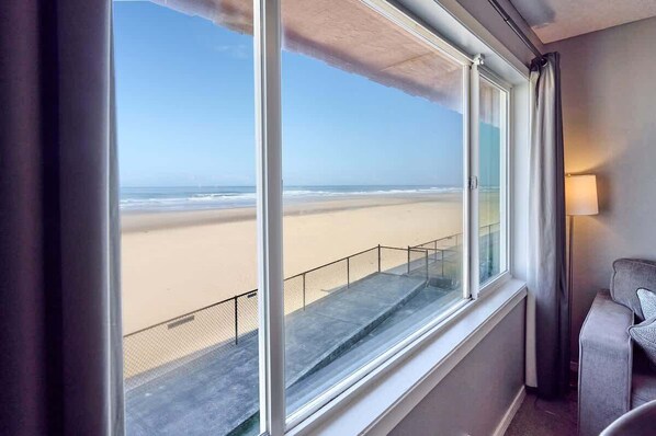 Interior - Modern Beachfront Suite - Pool and Sauna - Second Floor - Sleeps 4! (Lincoln City)