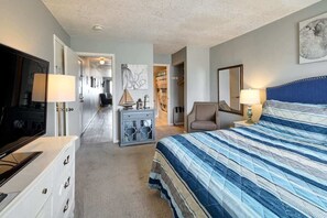 1 bedroom, iron/ironing board, WiFi, bed sheets - Modern Beachfront Suite - Pool and Sauna - Second Floor - Sleeps 4! (Lincoln City)