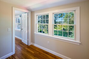 Interior - Hardings Hideaway: 020-C  Renovated Chatham Beach House with Views (Chatham)