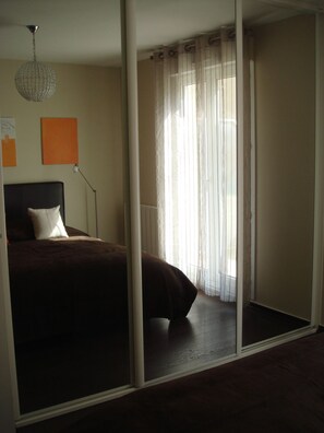 1 bedroom, iron/ironing board, free WiFi, bed sheets