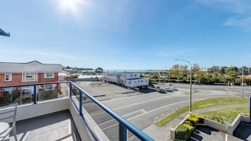 One Bedroom Unit | Beach/ocean view