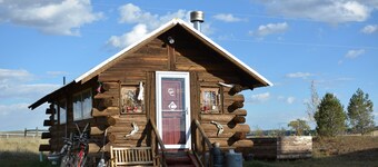 Historic Cabin with Hot tub, Sauna