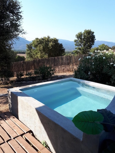 GROßES HAUS mit kleinem privatem Pool