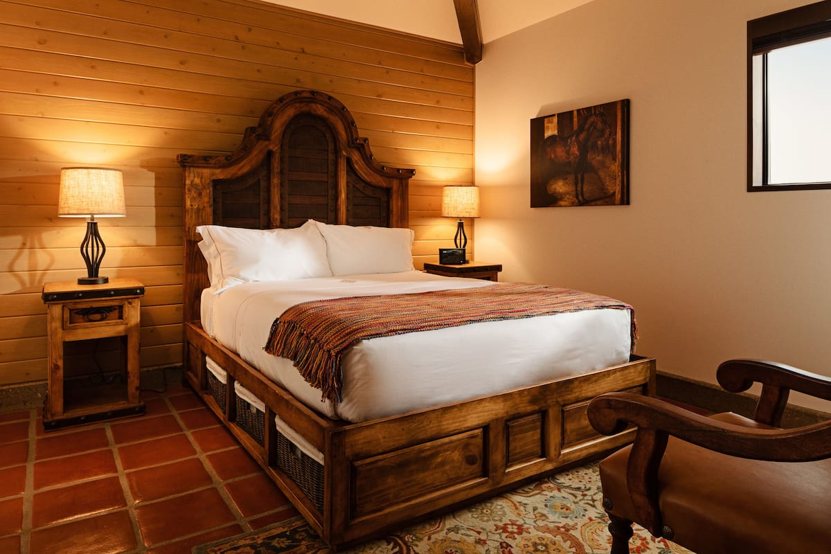 Habitación individual Deluxe, 1 cama Queen size (La Gracia) | Sábanas de algodón egipcio, ropa de cama de alta calidad y edredón