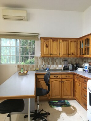 Romantic Apartment, Partial Sea View | Private kitchen | Fridge, microwave, oven, stovetop - Rose View Apartment Montego Bay (Montego Bay)