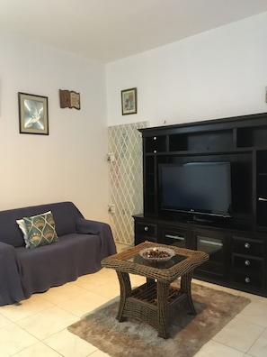 Romantic Apartment, Partial Sea View