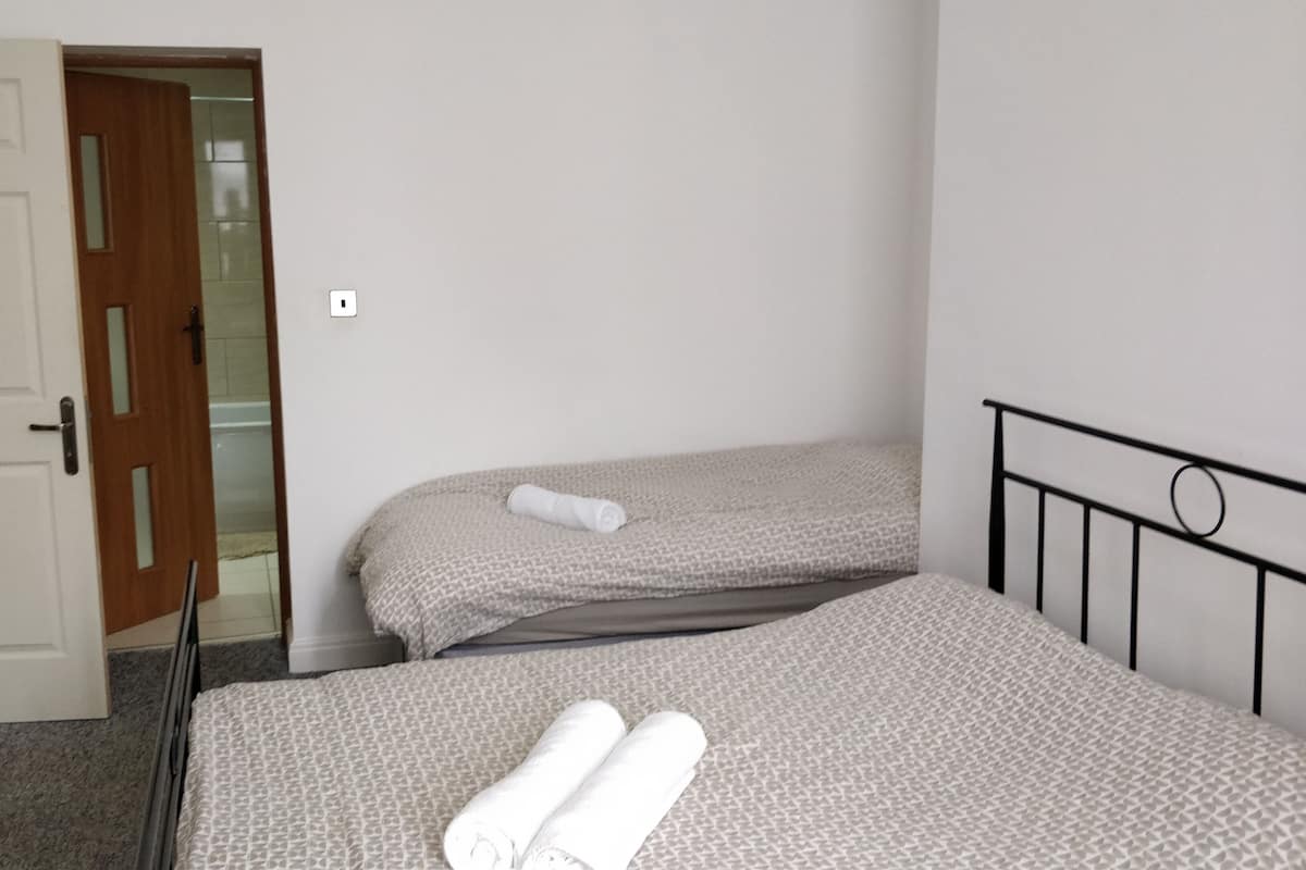 Apartment (2)