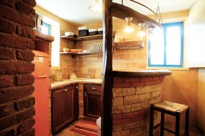 Refrigerador, microondas, horno y lavavajillas 