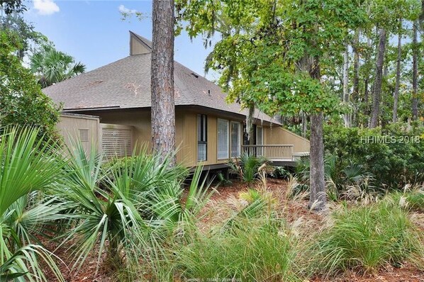 Exterior - Hilton Head/Bluffton SC Salt Marsh Cottage in Moss Creek Beautiful, tennis, golf (Hilton Head Island)