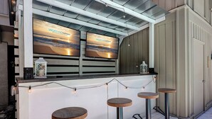 Bar (en la propiedad)