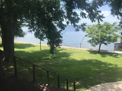 Lakeside Cottage - Open for July 4th Weekend!!