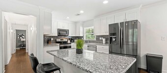 World Cup•Pool•Sleeps 10•Airport,Stadium