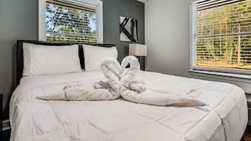 4 bedrooms, iron/ironing board, WiFi, bed sheets