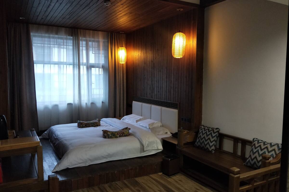 In-room safe, desk, blackout curtains, free WiFi
