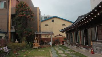 Double Room (18sqm) | Balcony