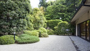 Unclassified image, 3 of 13, button - Shiki Resorts Sensenkaku (Hakone)